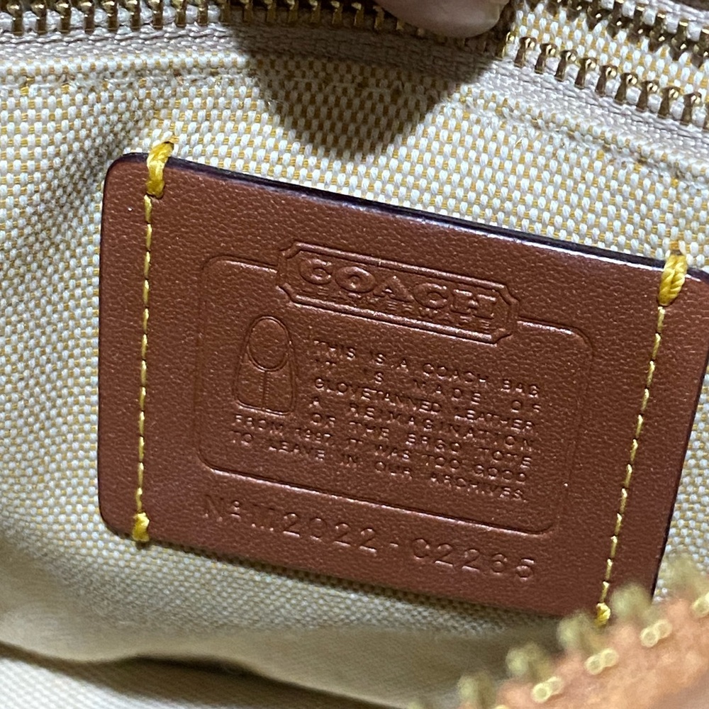 Coach ERGO Leather Bag - Picture 14 of 16